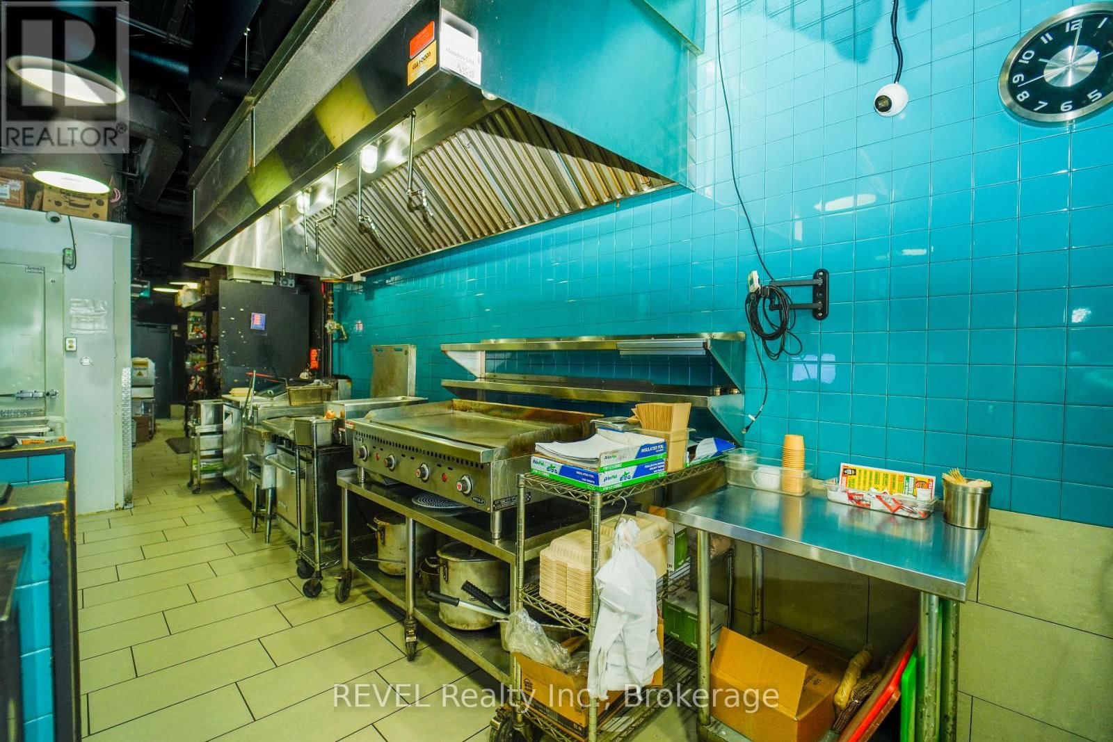 2 - 1435 PLAINS ROAD EAST Image 8