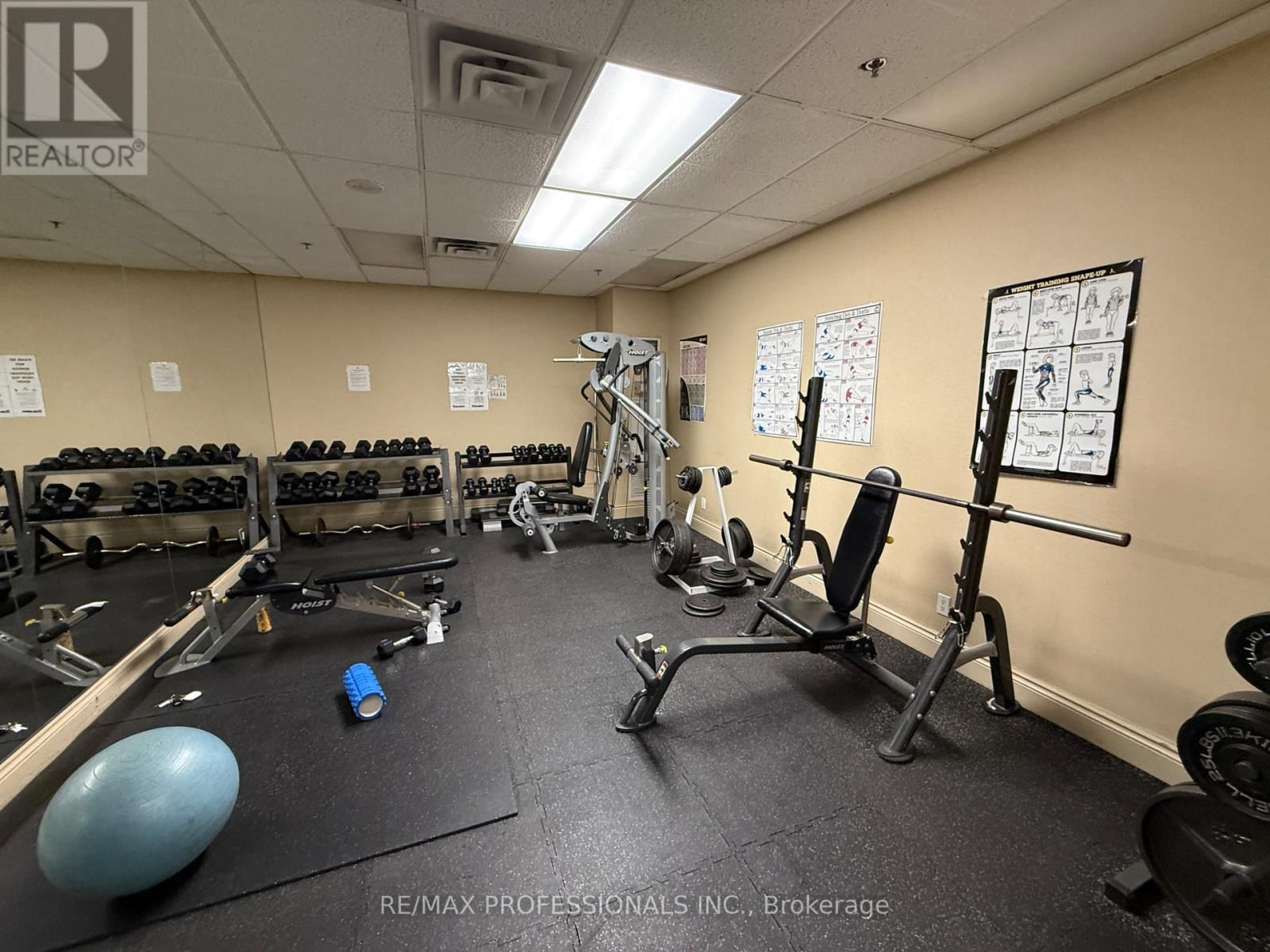 1406 - 7 MICHAEL POWER PLACE Image 15