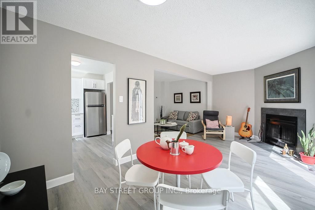 28 - 2200 GLENWOOD SCHOOL DRIVE Image 11