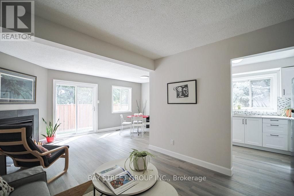 28 - 2200 GLENWOOD SCHOOL DRIVE Image 13