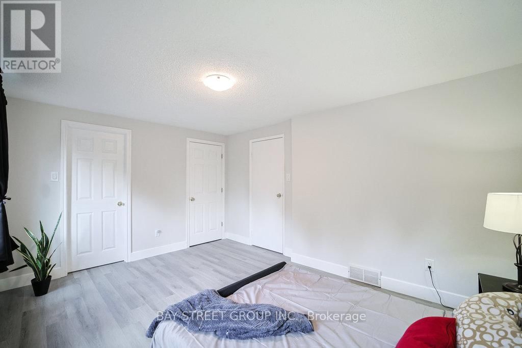 28 - 2200 GLENWOOD SCHOOL DRIVE Image 21