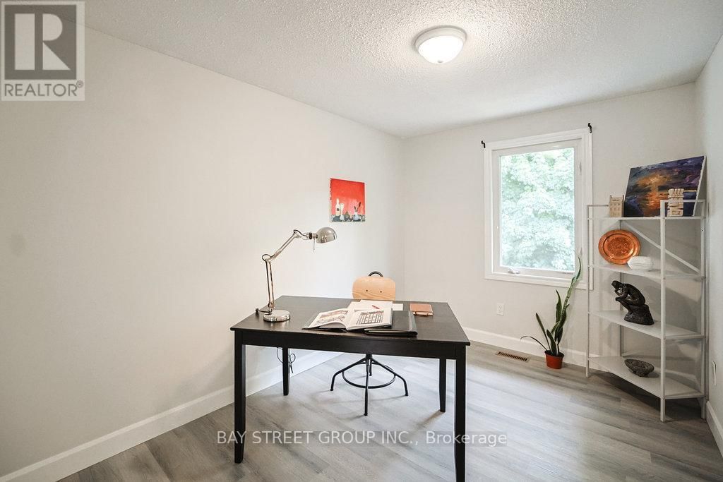 28 - 2200 GLENWOOD SCHOOL DRIVE Image 28