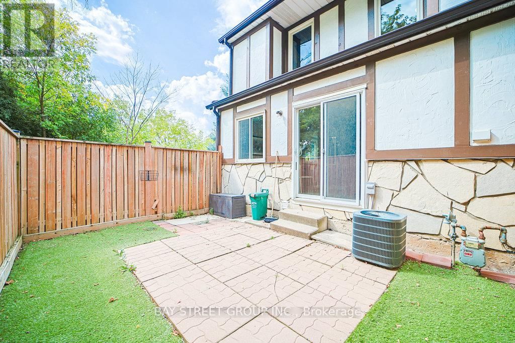 28 - 2200 GLENWOOD SCHOOL DRIVE Image 37