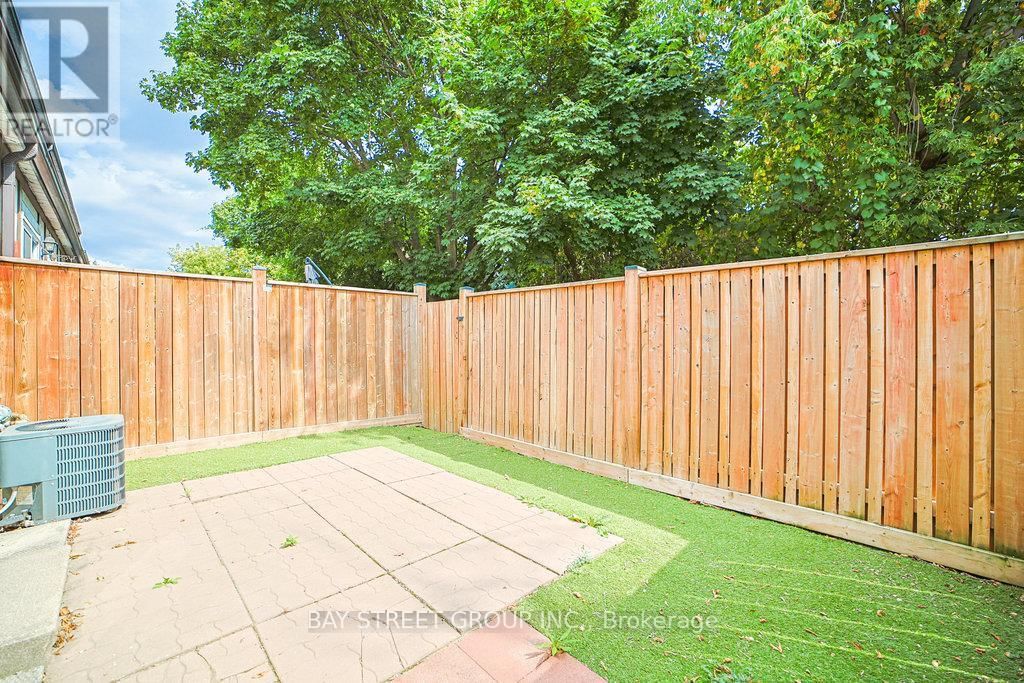 28 - 2200 GLENWOOD SCHOOL DRIVE Image 39