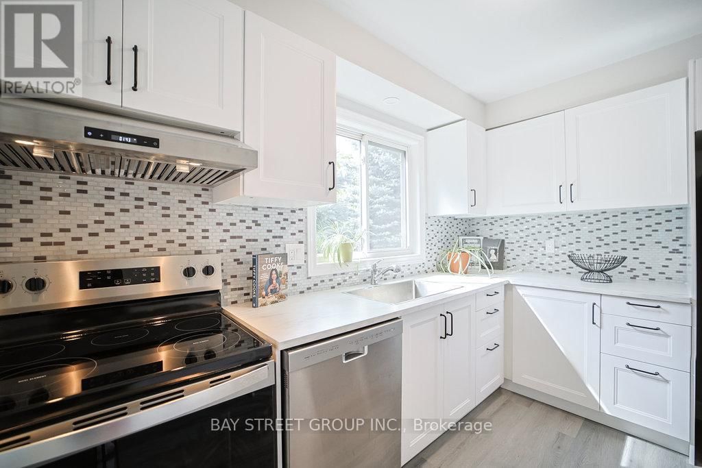 28 - 2200 GLENWOOD SCHOOL DRIVE Image 8