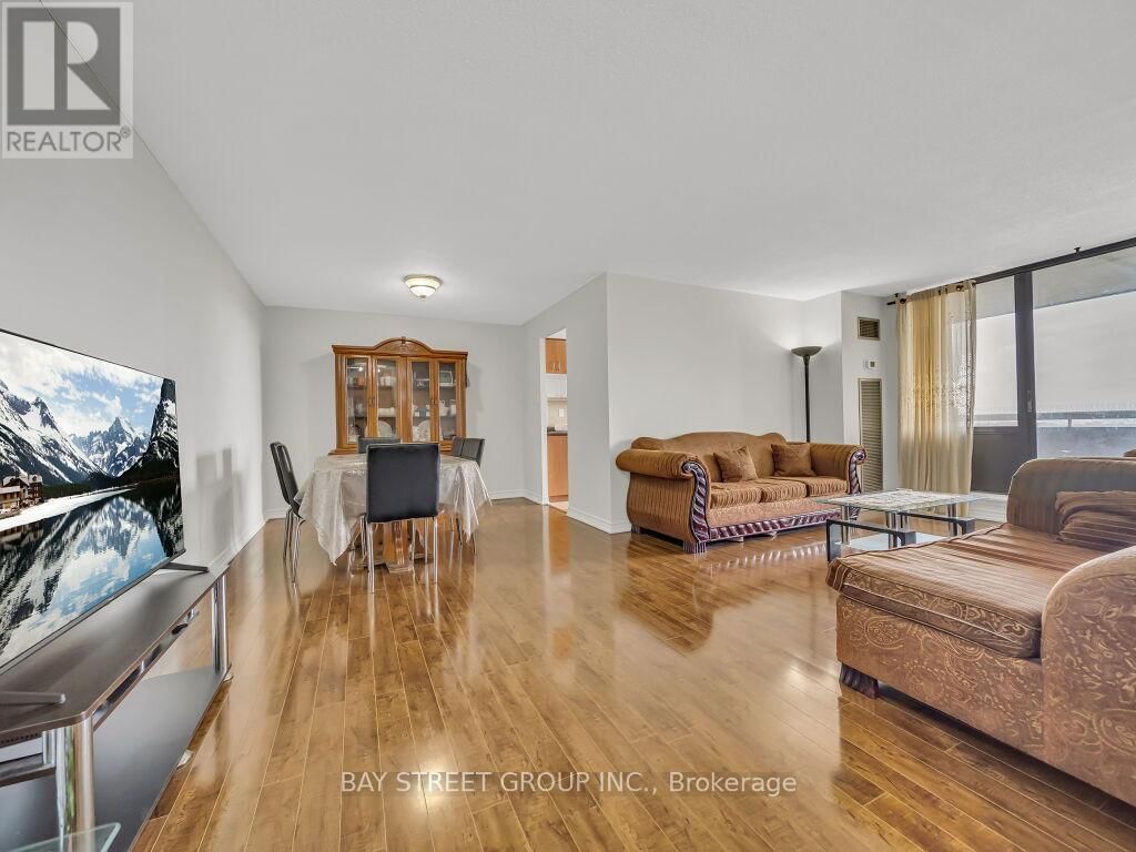 1003 - 18 KNIGHTSBRIDGE ROAD Image 13