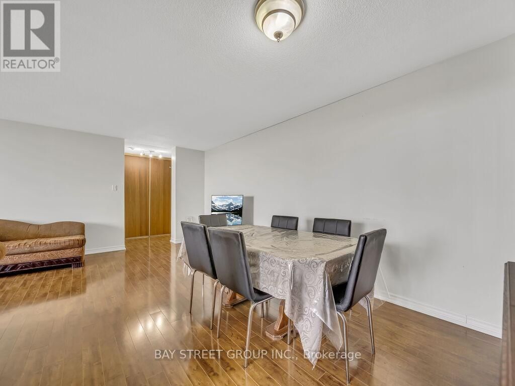 1003 - 18 KNIGHTSBRIDGE ROAD Image 15