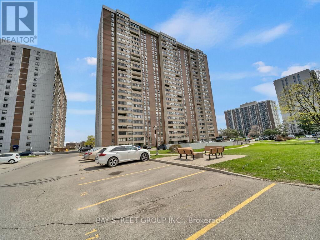 1003 - 18 KNIGHTSBRIDGE ROAD Image 3