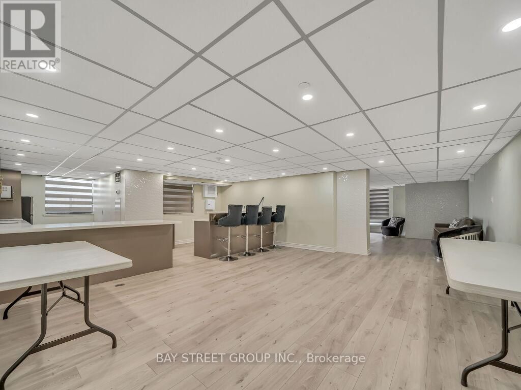 1003 - 18 KNIGHTSBRIDGE ROAD Image 37