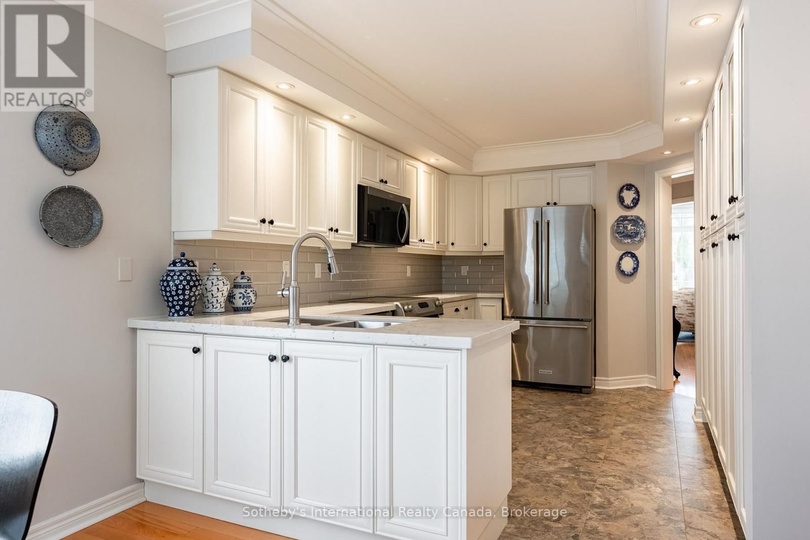 1406 SUMMERHILL CRESCENT Image 18