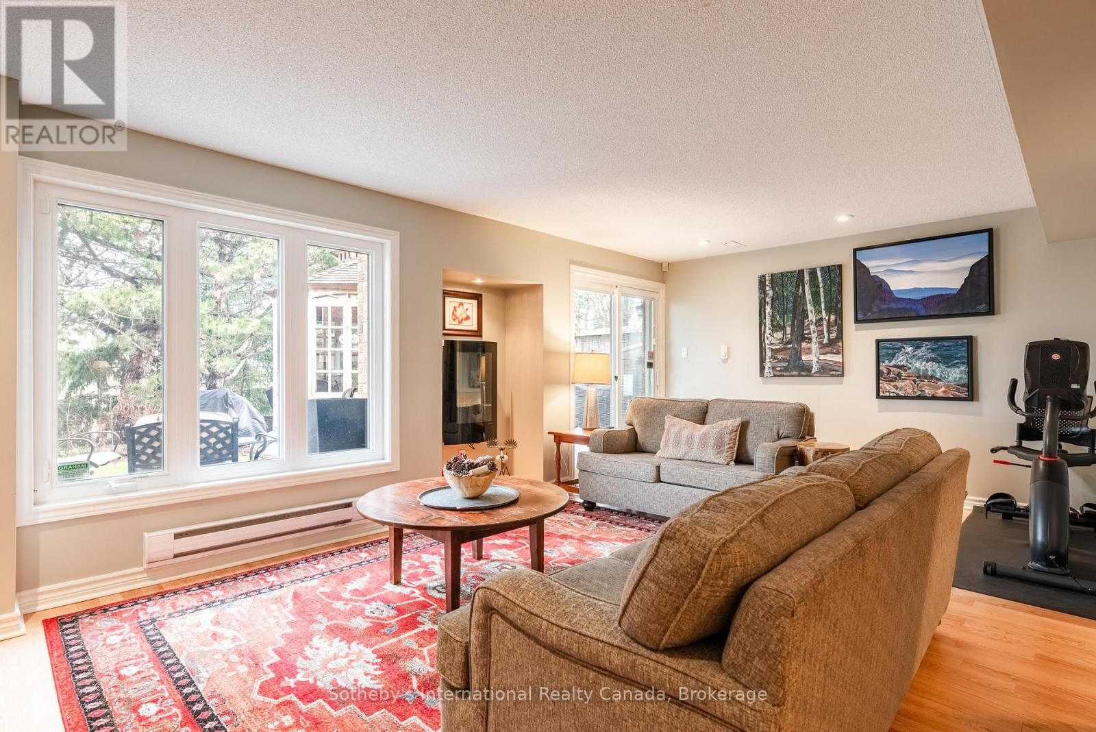 1406 SUMMERHILL CRESCENT Image 34