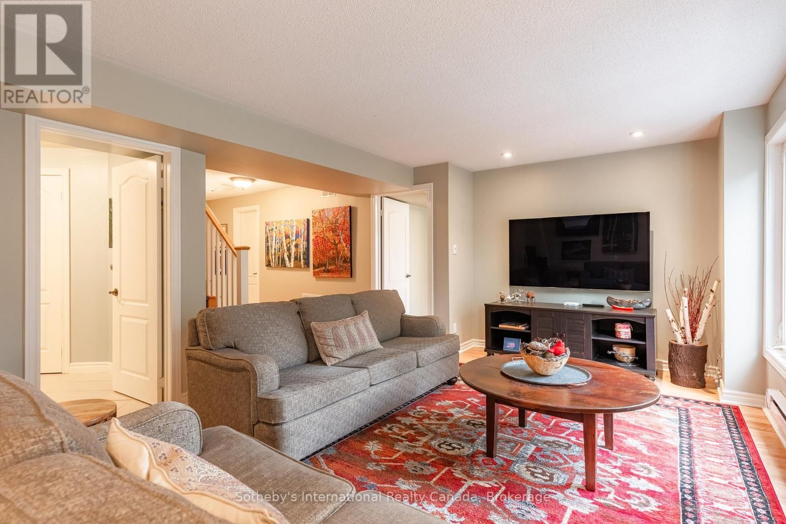 1406 SUMMERHILL CRESCENT Image 36