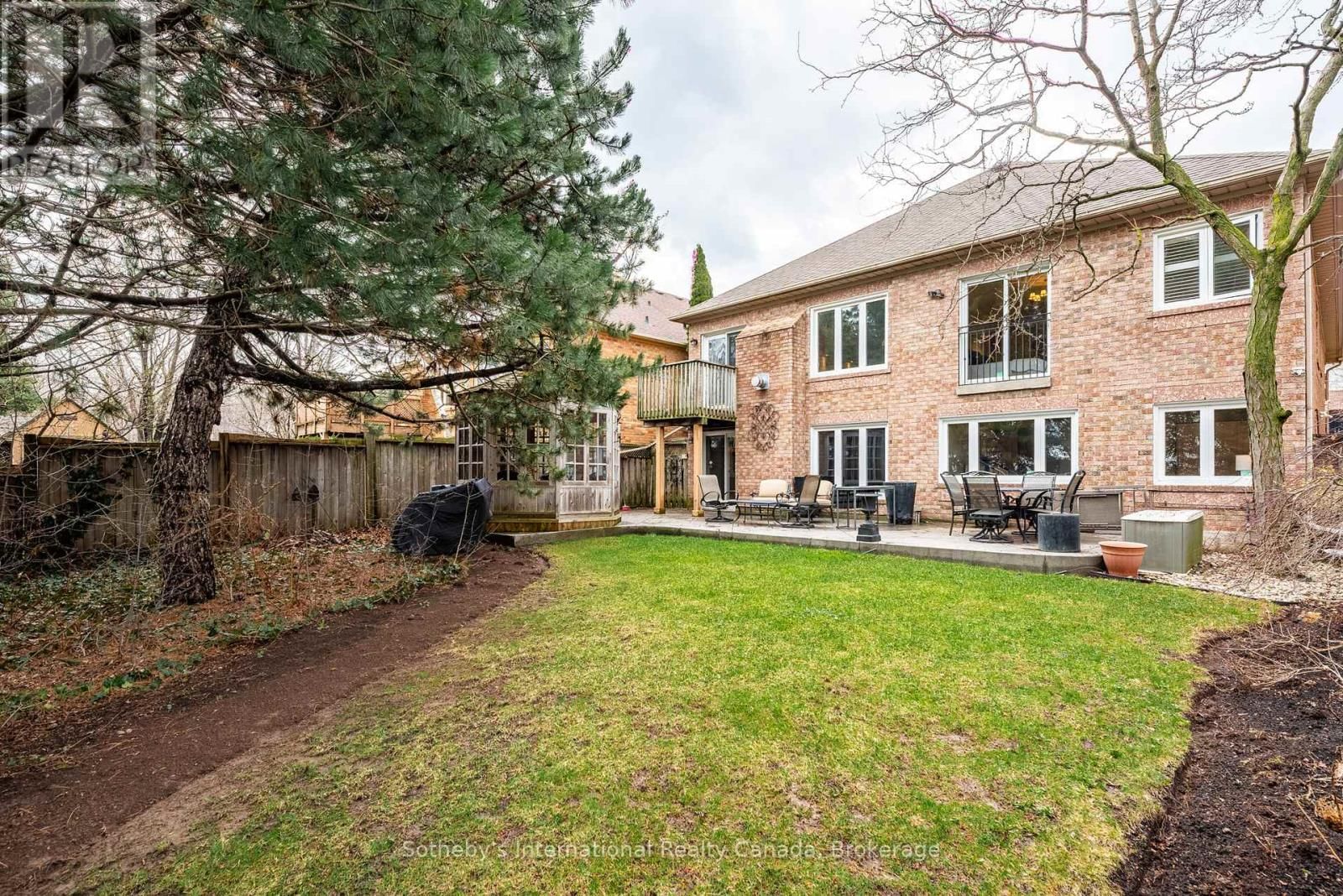 1406 SUMMERHILL CRESCENT Image 41