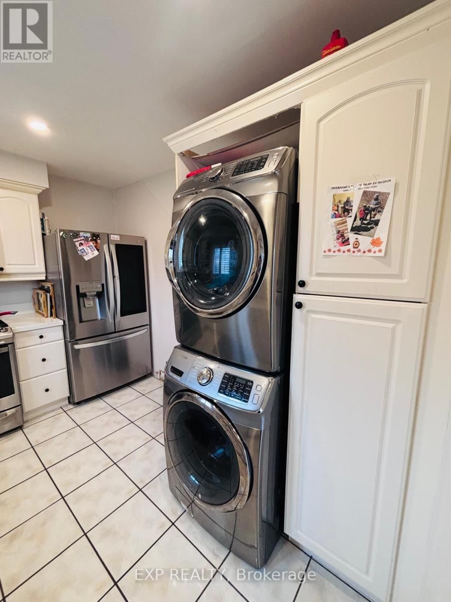 Main - 3082 CANTELON CRESCENT Image 9