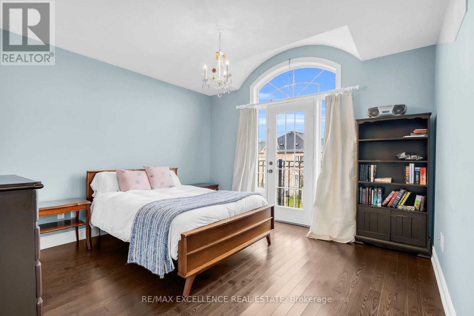 48 RIVERGLEN STREET Image 32