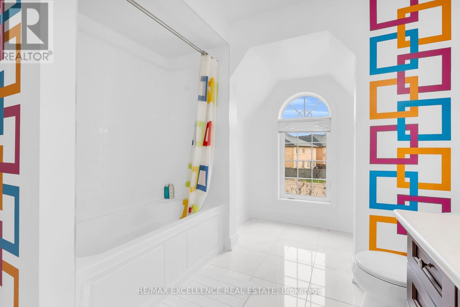 48 RIVERGLEN STREET Image 36