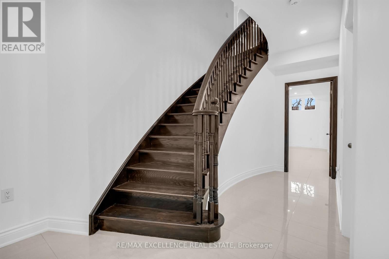 48 RIVERGLEN STREET Image 38