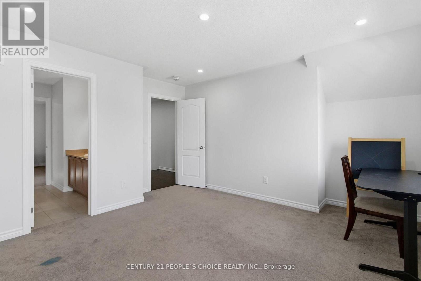 188 BONNIEGLEN FARM BOULEVARD Image 22