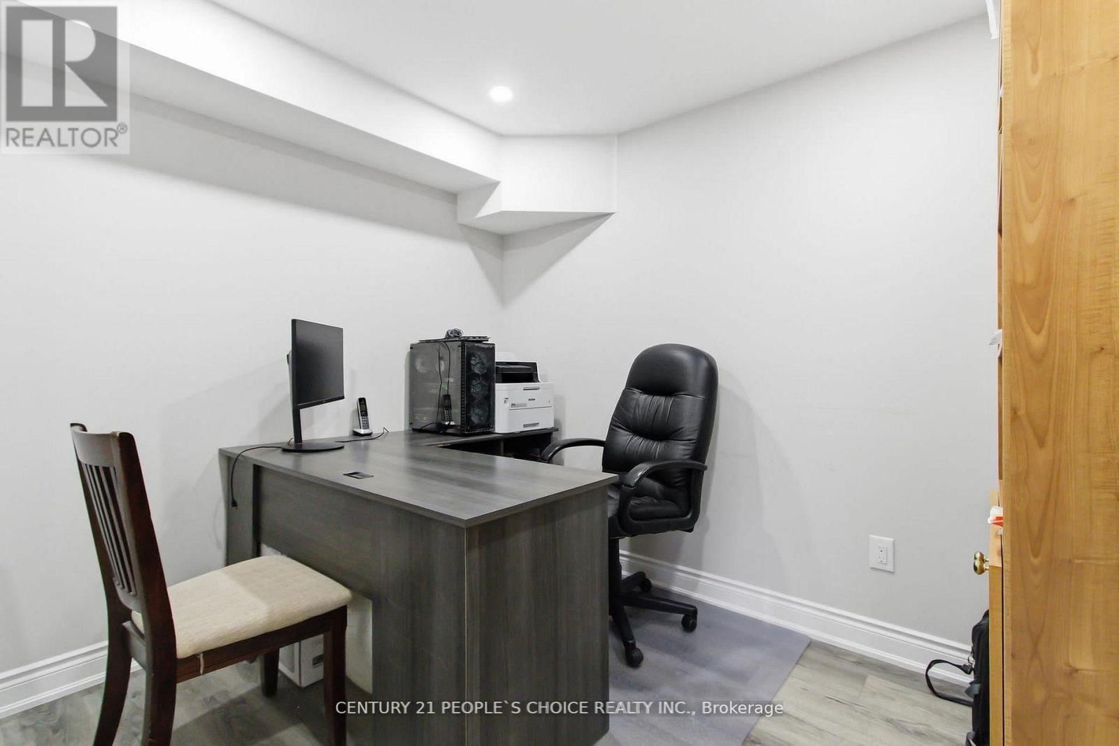 188 BONNIEGLEN FARM BOULEVARD Image 32