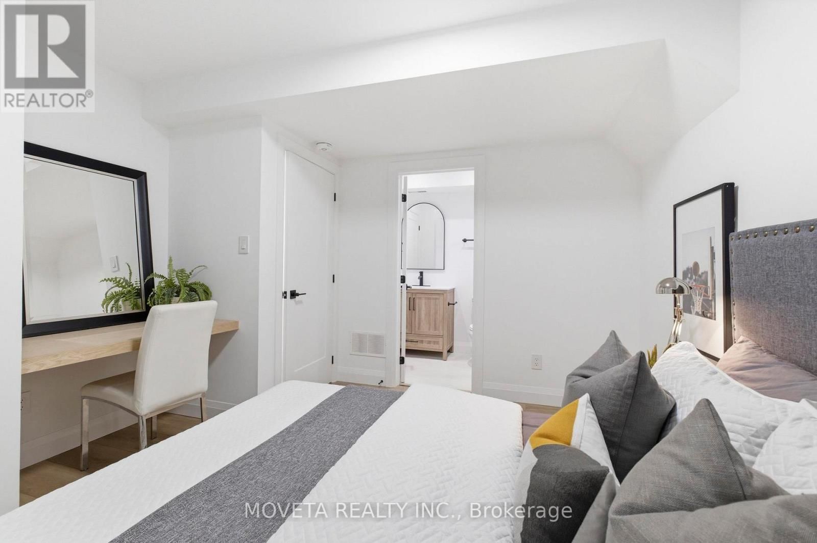 4 MAHONEY AVENUE Image 36