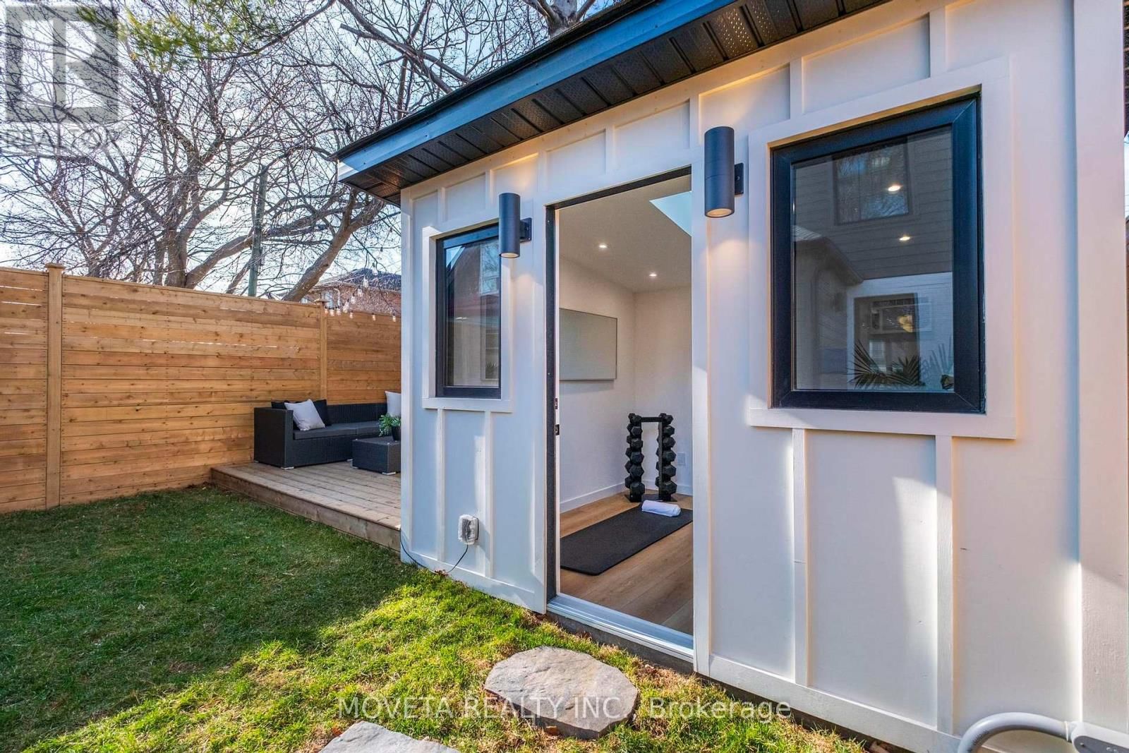 4 MAHONEY AVENUE Image 38