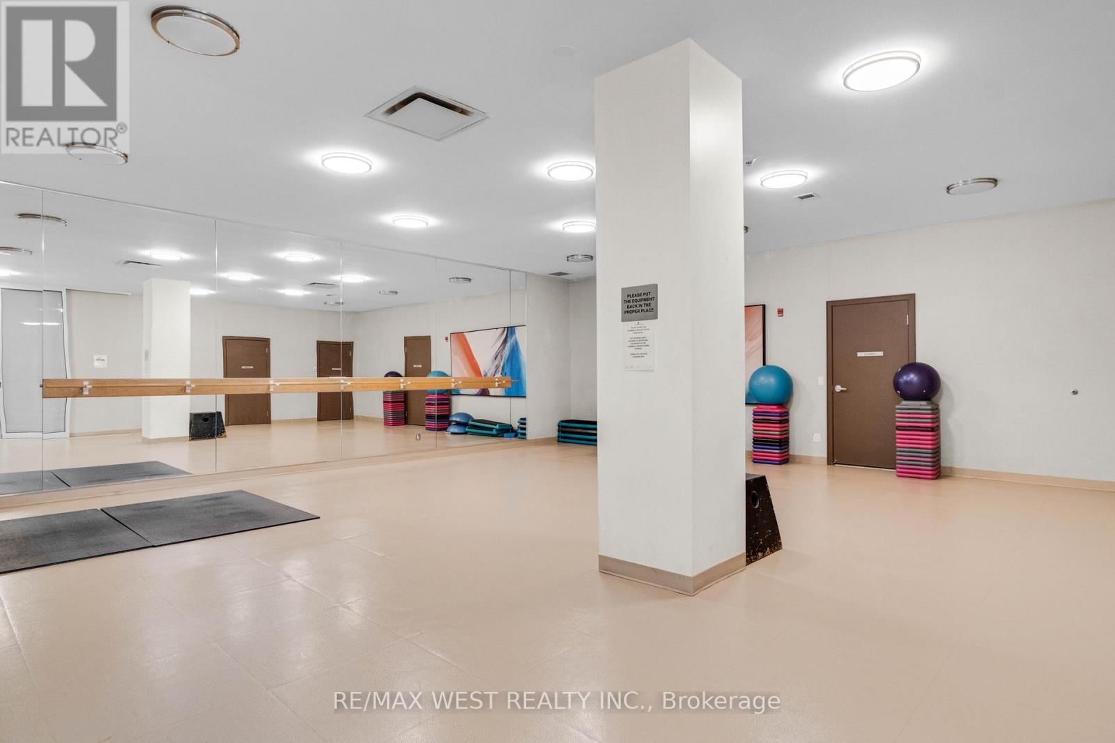 505 - 2240 LAKE SHORE BOULEVARD WEST Image 12