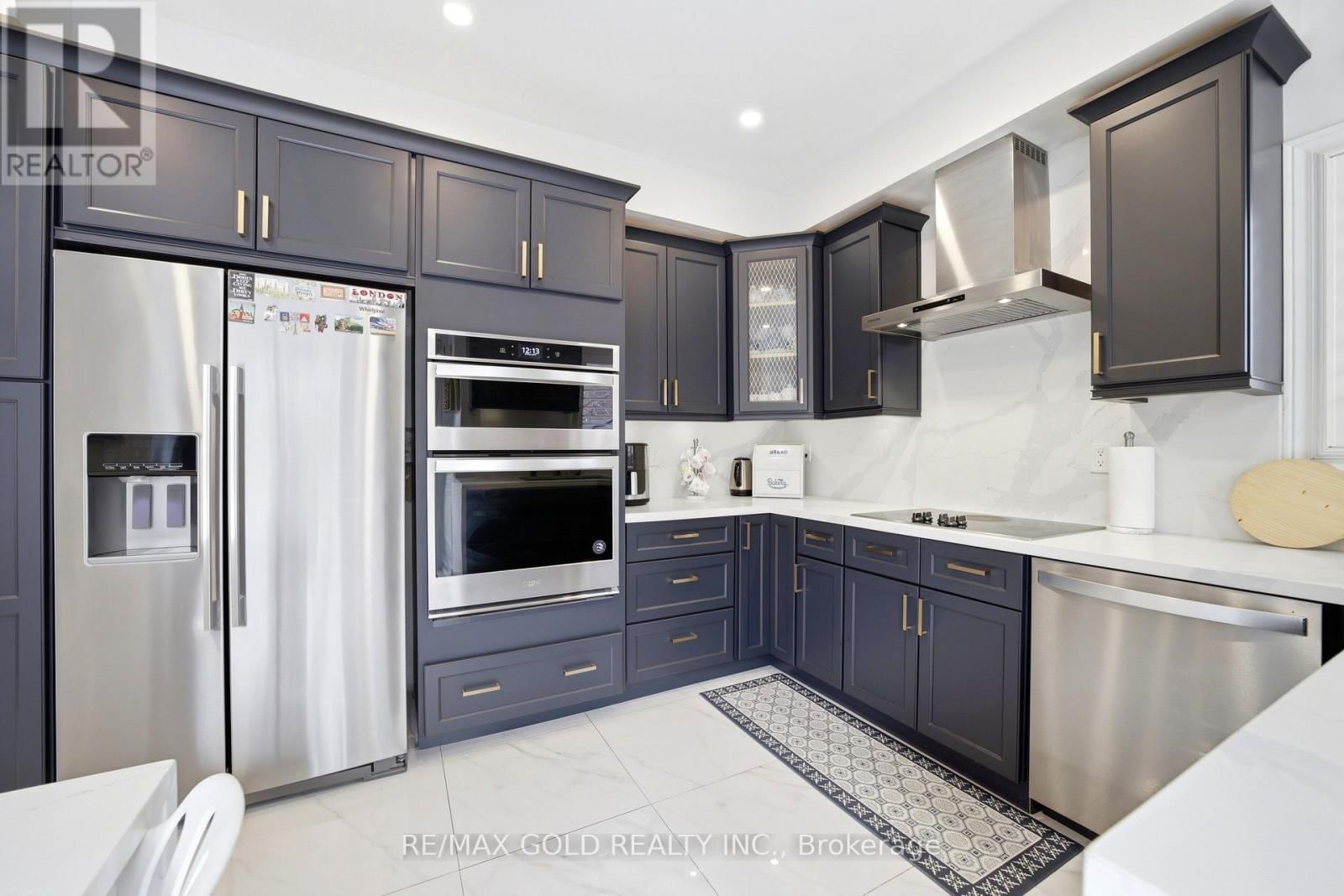 733 NOVO STAR DRIVE Image 10