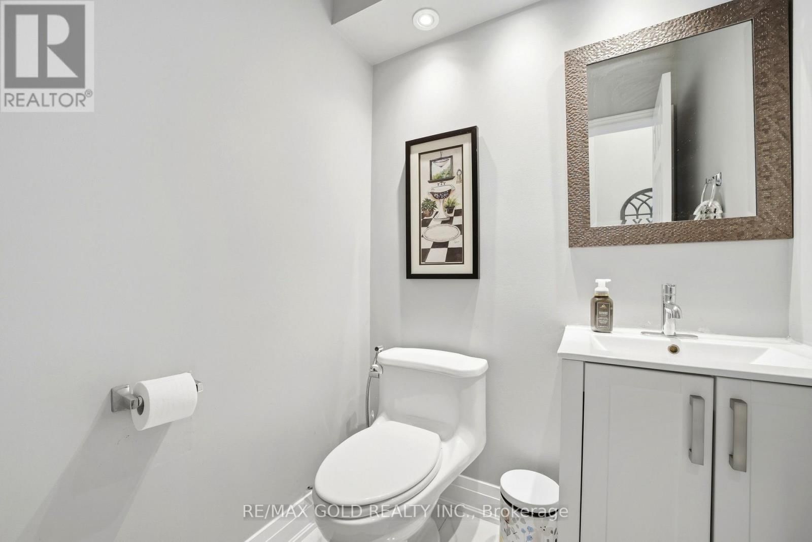 733 NOVO STAR DRIVE Image 15