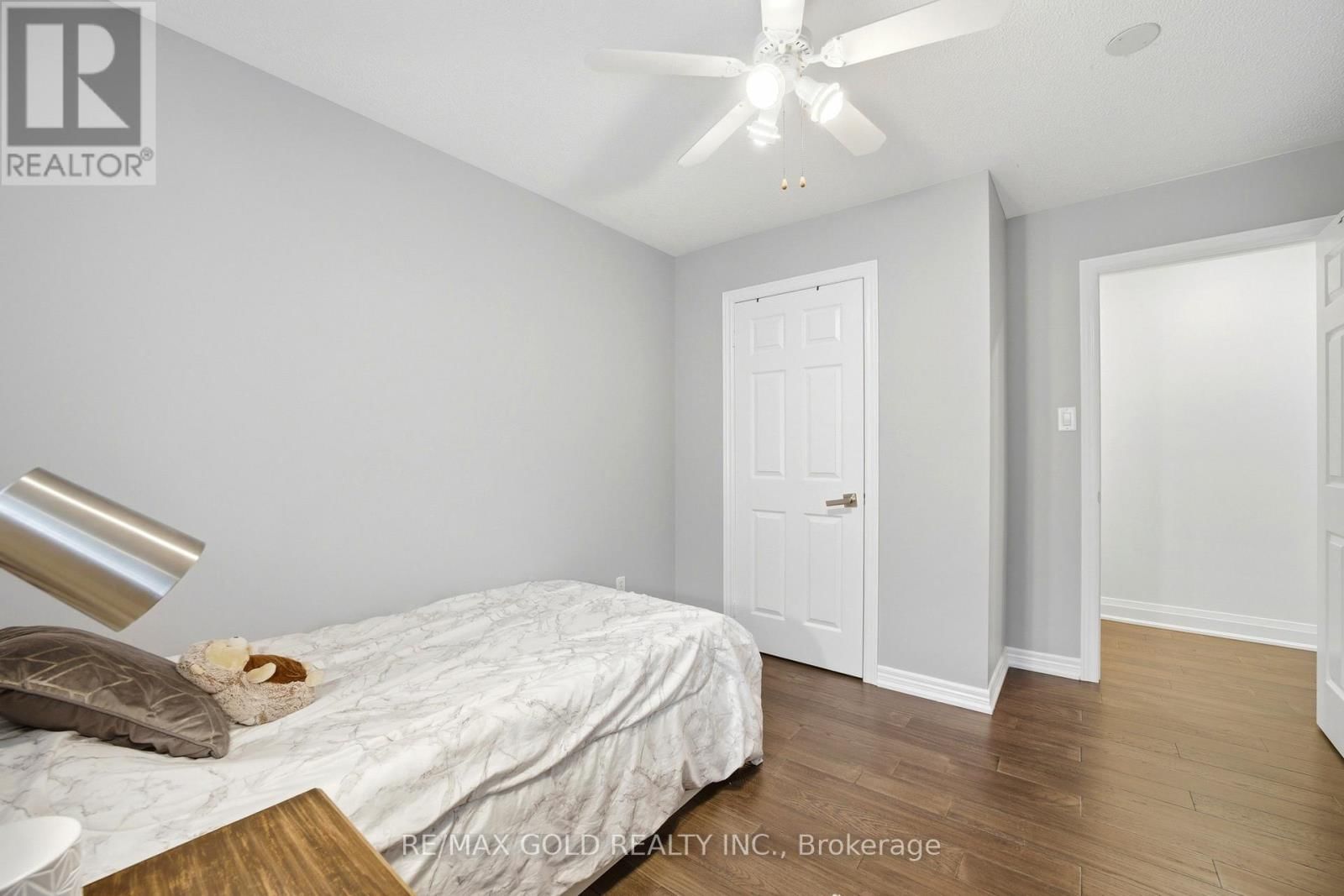 733 NOVO STAR DRIVE Image 27