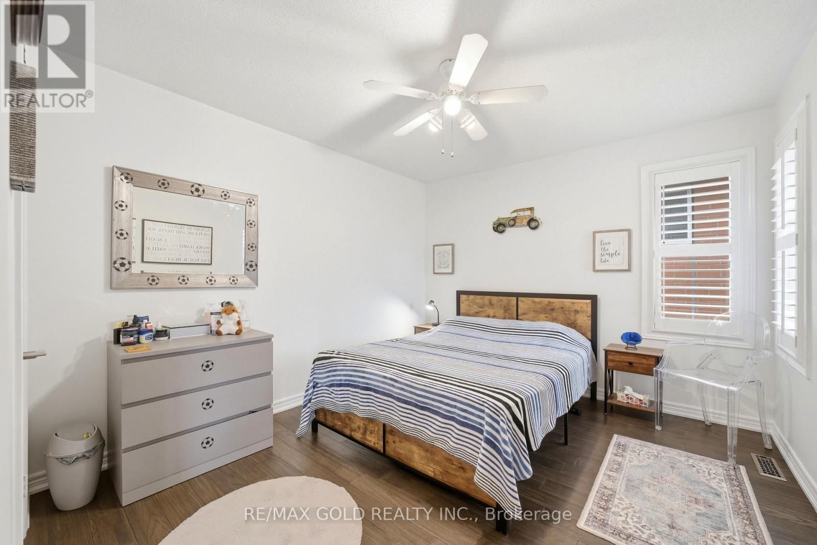 733 NOVO STAR DRIVE Image 28