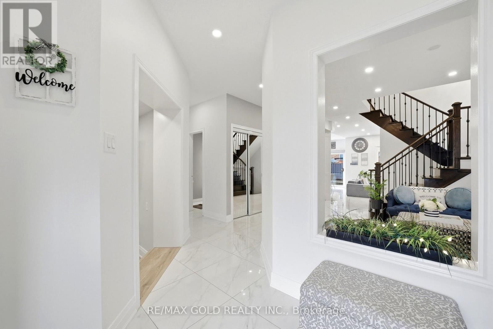 733 NOVO STAR DRIVE Image 4