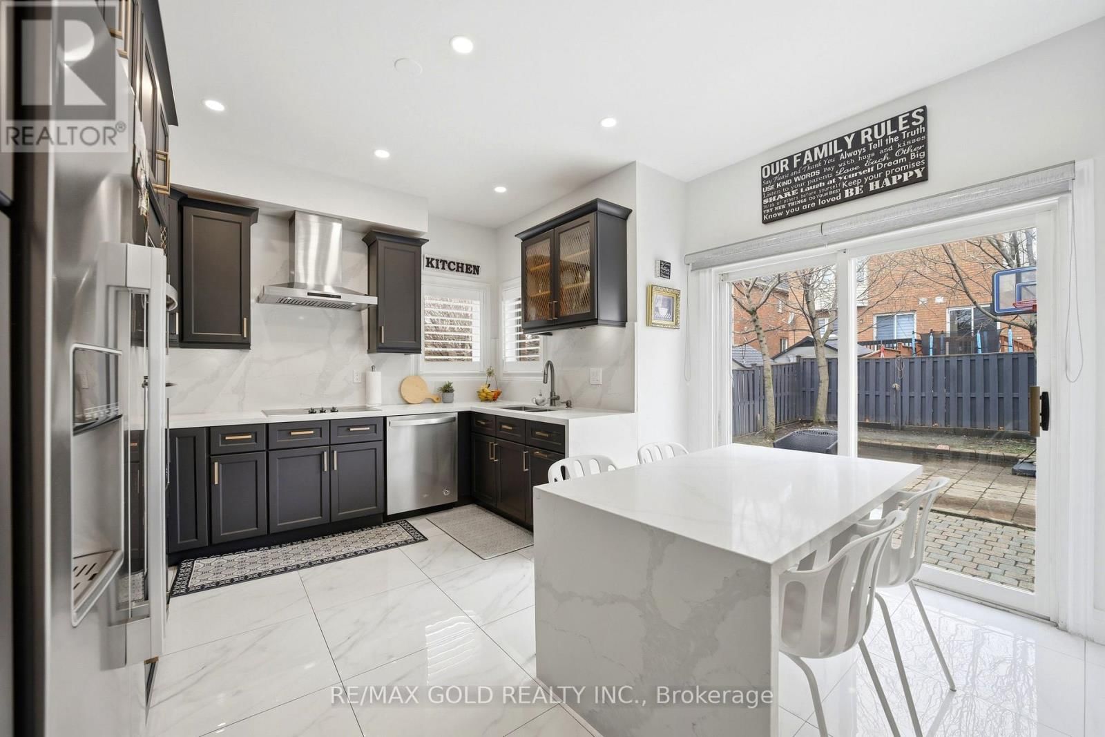 733 NOVO STAR DRIVE Image 8