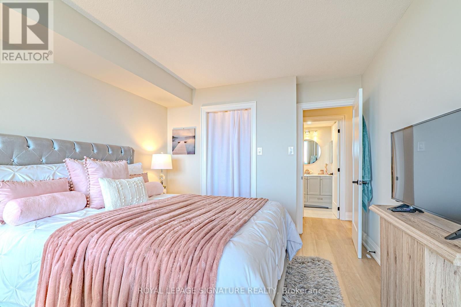 1206 - 550 WEBB DRIVE Image 17