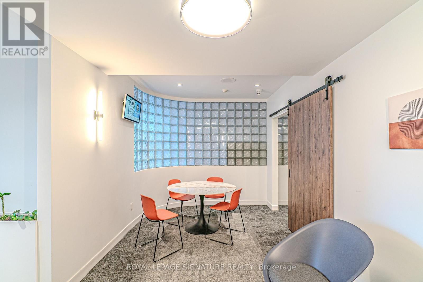 1206 - 550 WEBB DRIVE Image 24