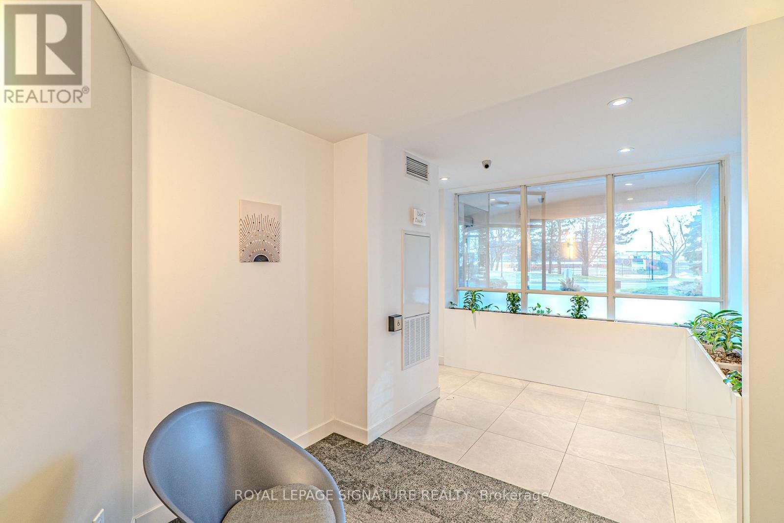 1206 - 550 WEBB DRIVE Image 25