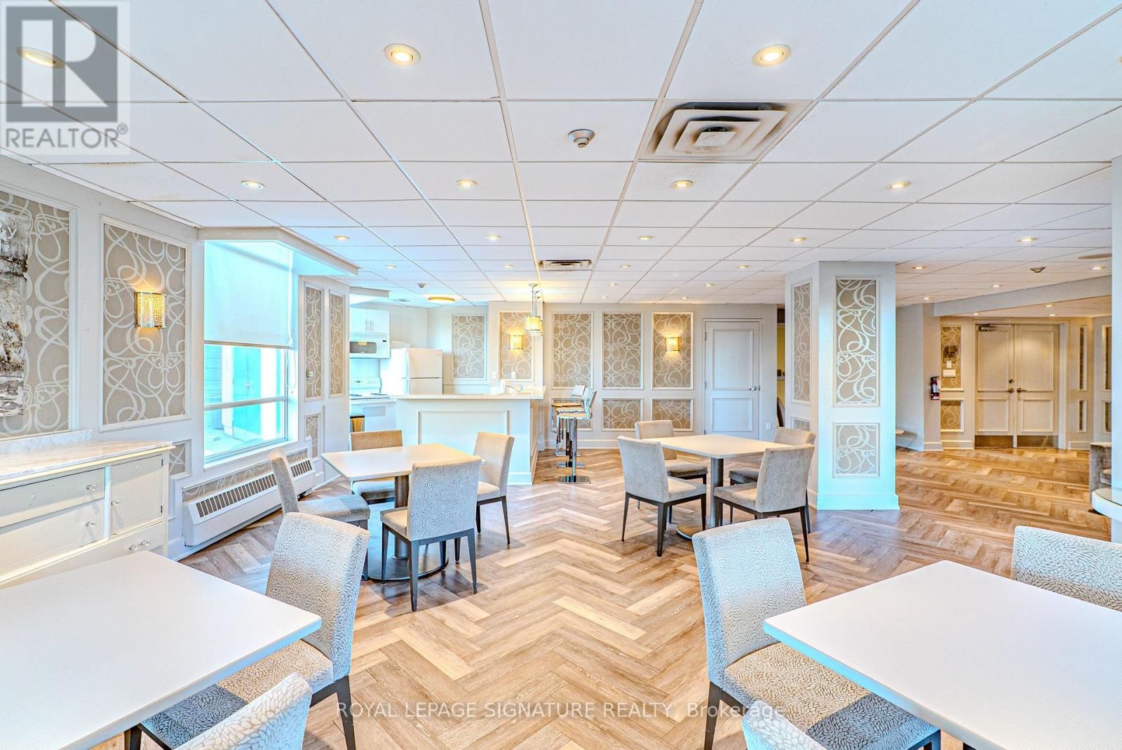 1206 - 550 WEBB DRIVE Image 30