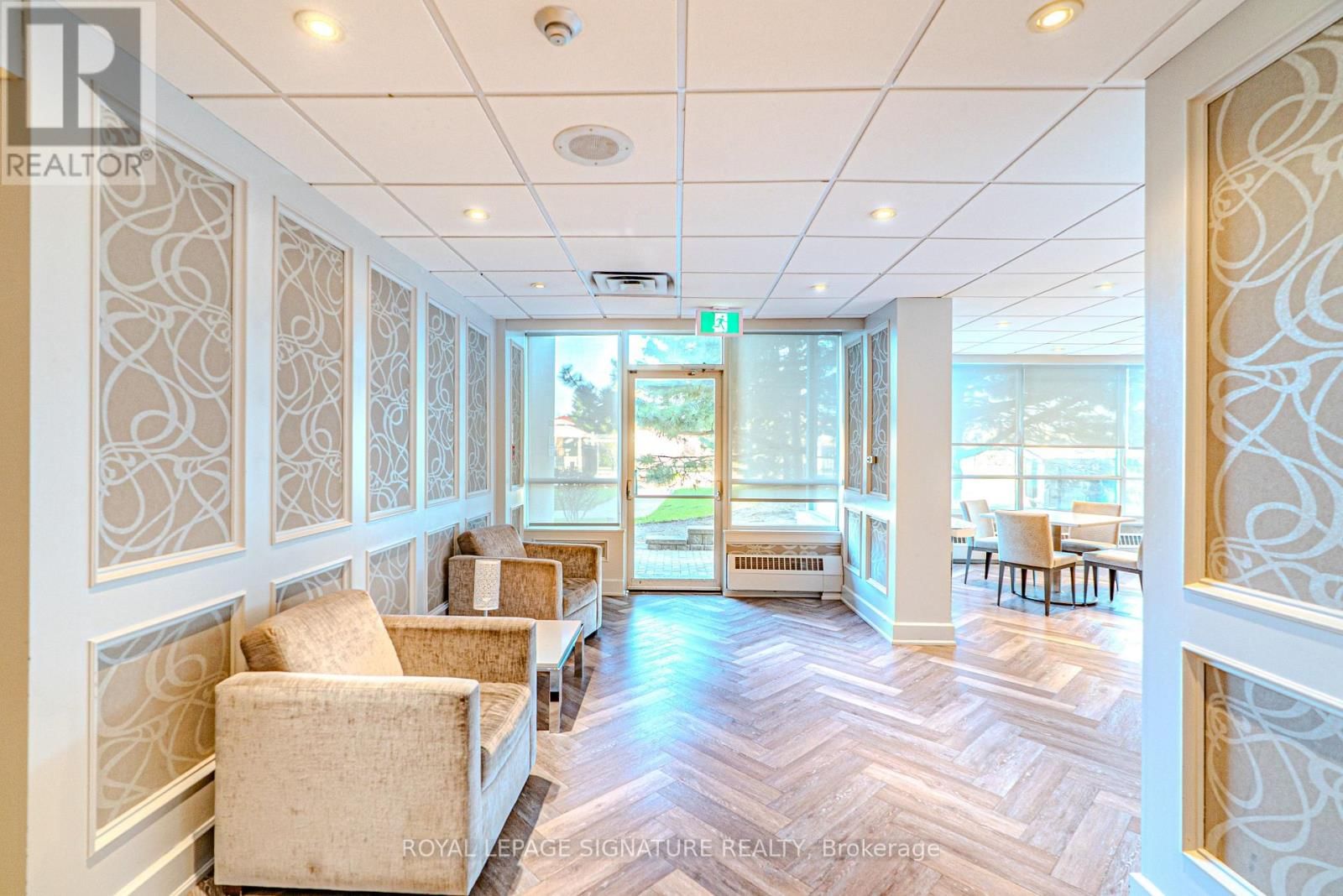 1206 - 550 WEBB DRIVE Image 32