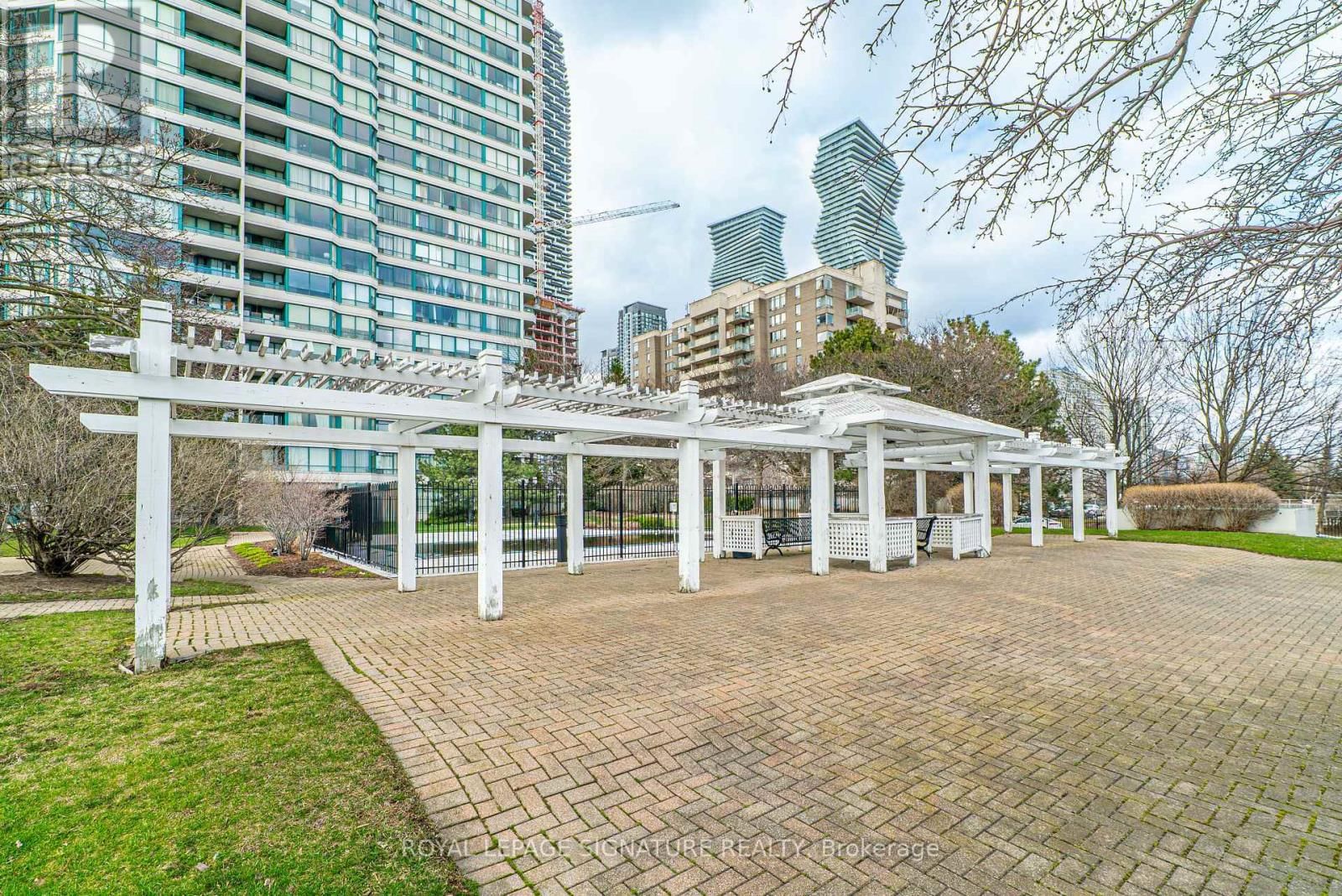 1206 - 550 WEBB DRIVE Image 38