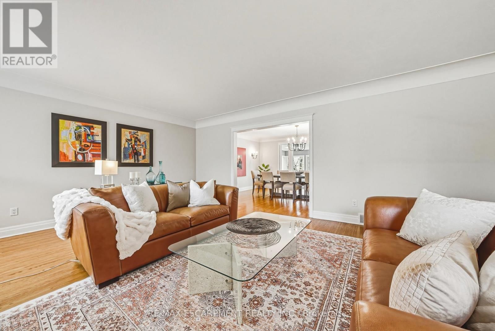 7 COLONIAL CRESCENT Image 10