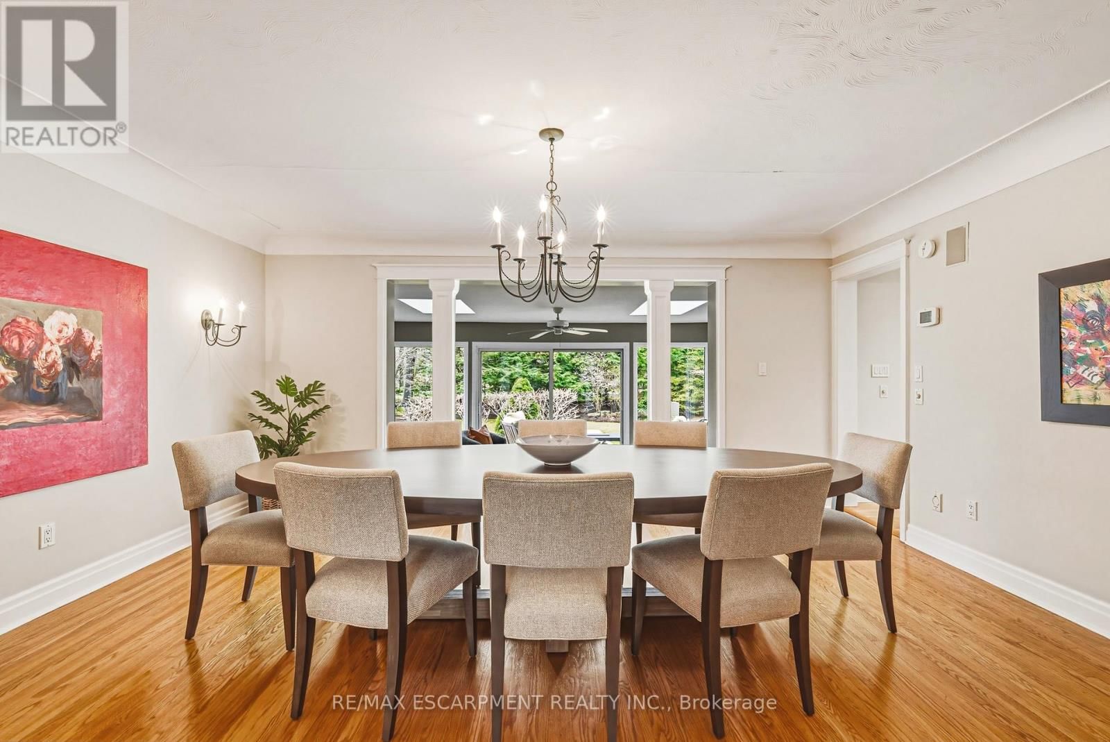 7 COLONIAL CRESCENT Image 21