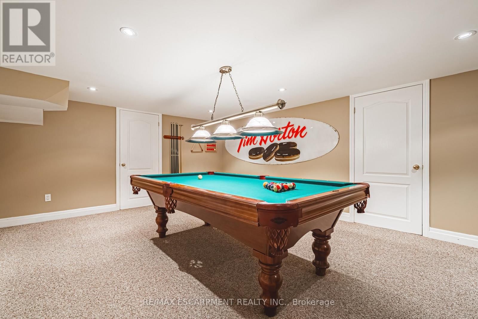 7 COLONIAL CRESCENT Image 40