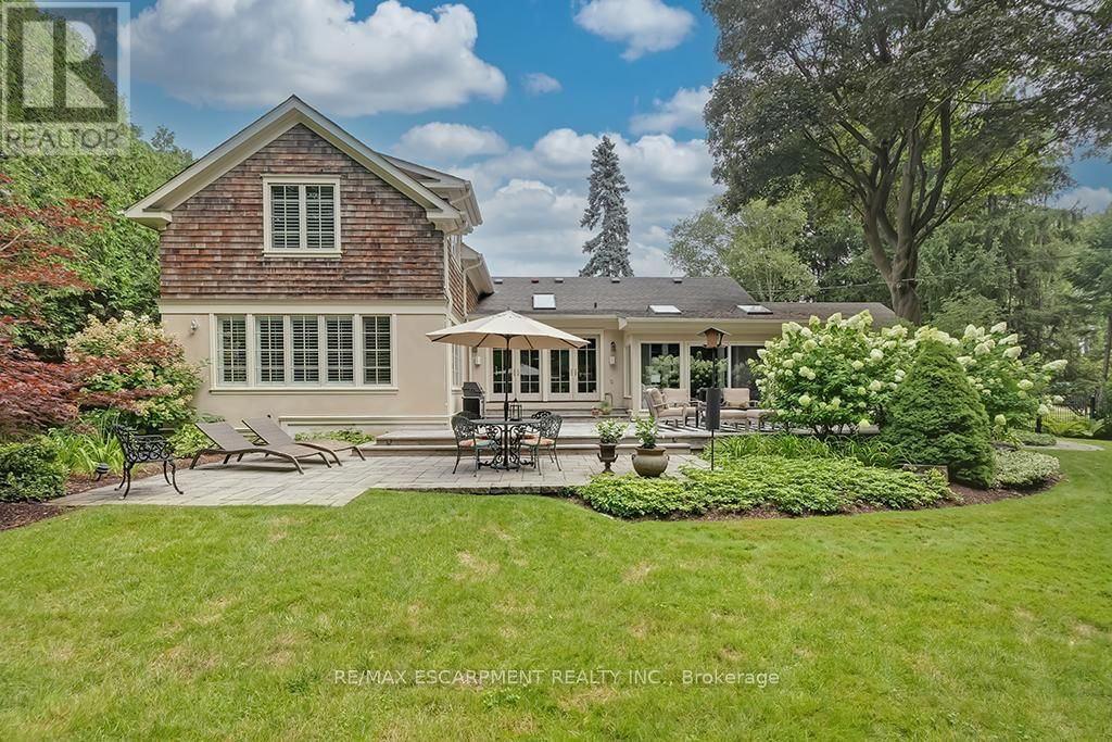 7 COLONIAL CRESCENT Image 42