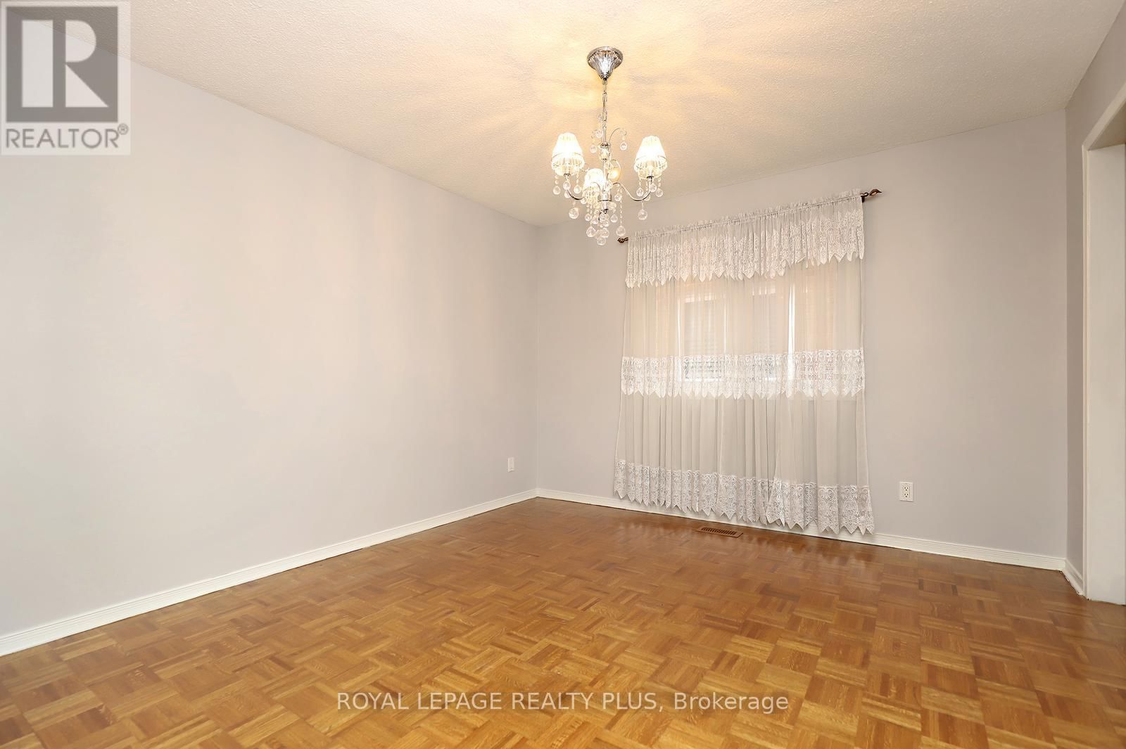 1086 HEDGE DRIVE Image 10