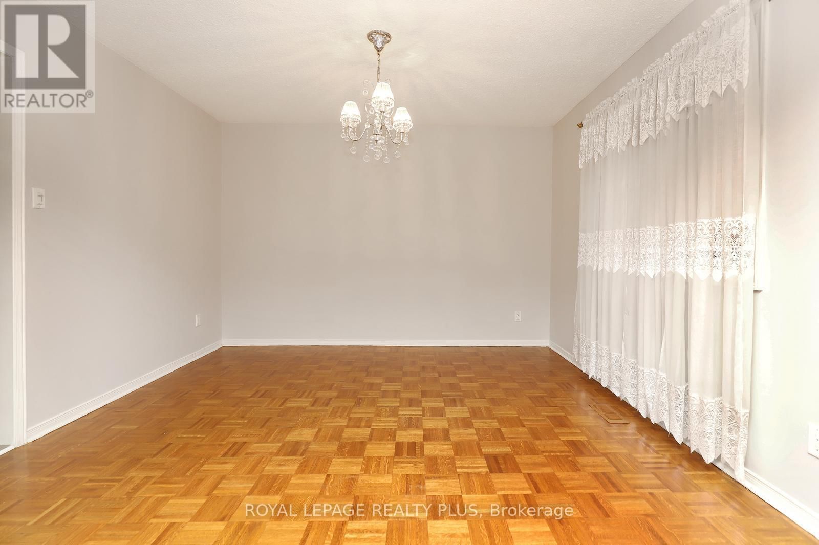 1086 HEDGE DRIVE Image 12