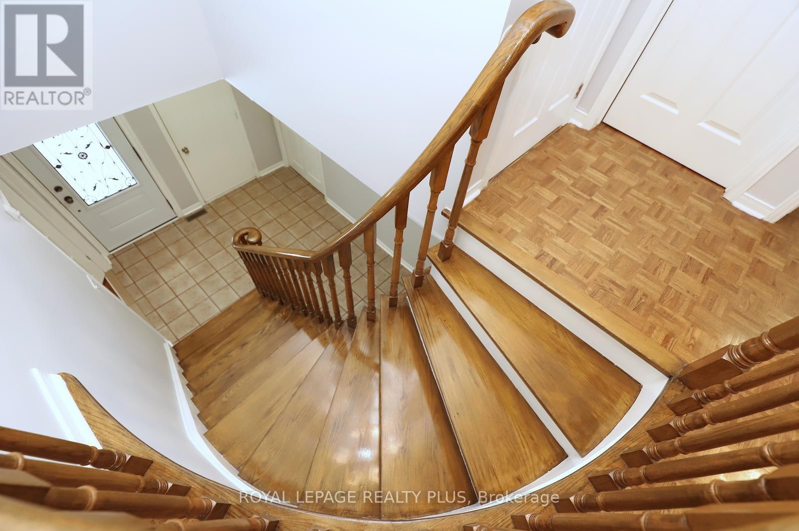 1086 HEDGE DRIVE Image 18