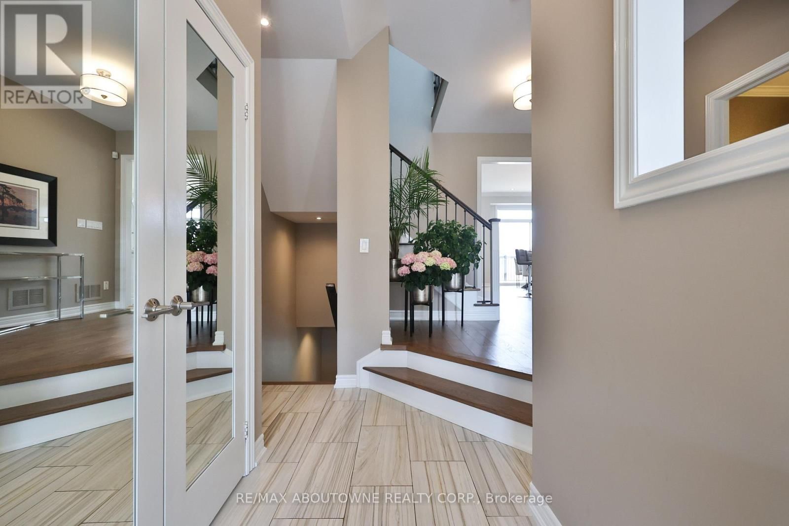 34 - 2400 NEYAGAWA BOULEVARD Image 6