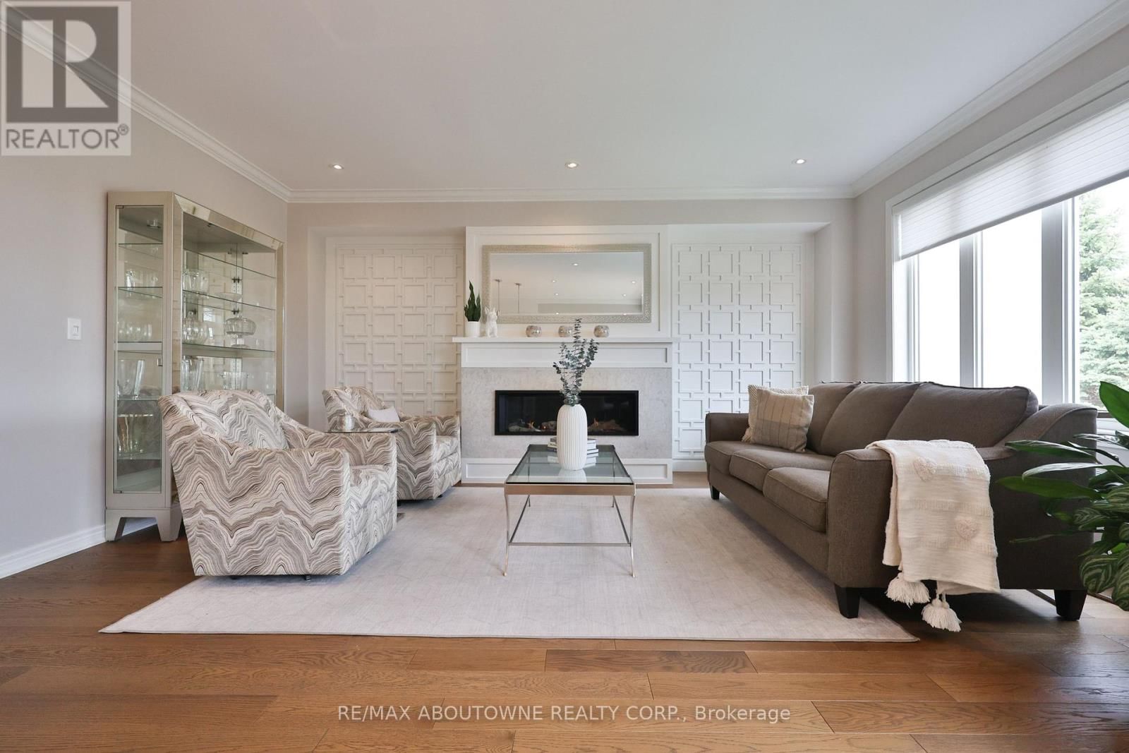 34 - 2400 NEYAGAWA BOULEVARD Image 8