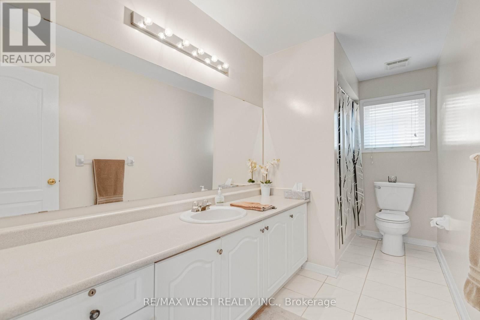 44 CREEKWOOD DRIVE Image 13