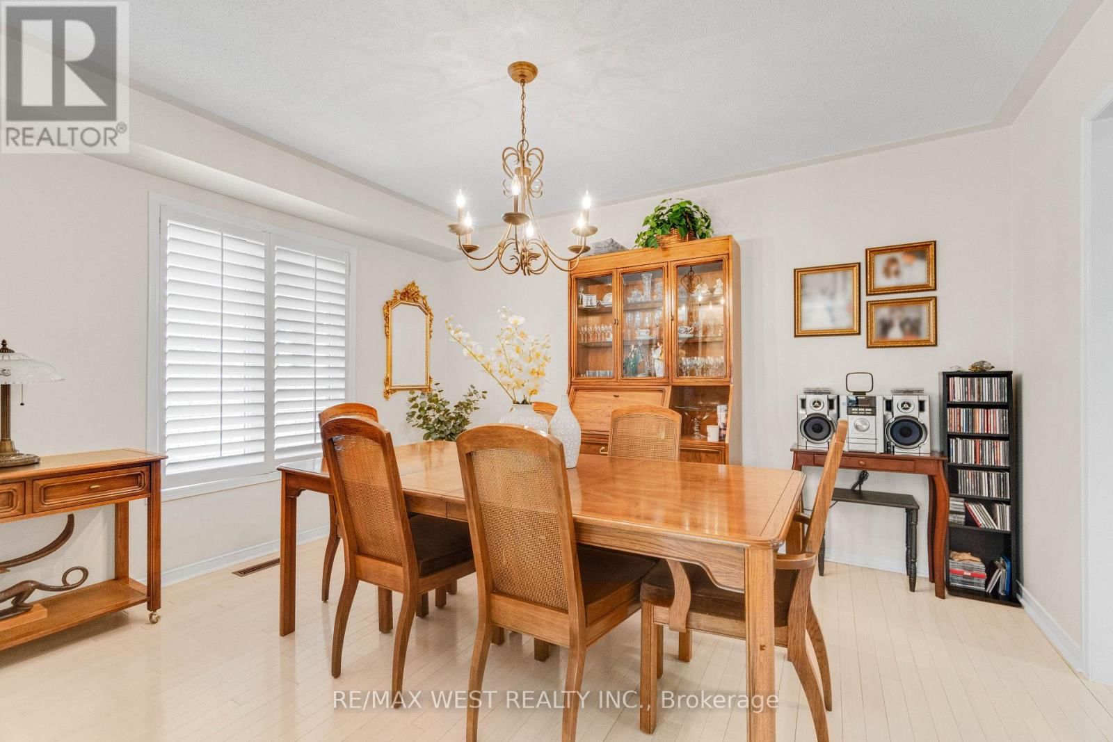 44 CREEKWOOD DRIVE Image 5