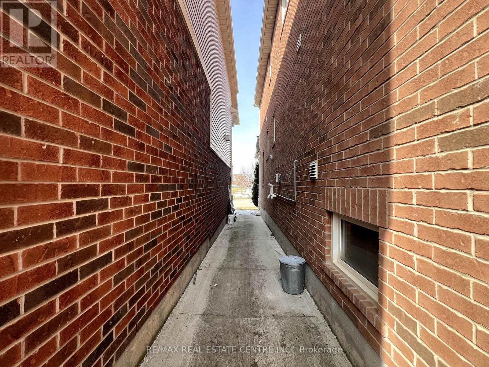 BSMT - 348 MCDOUGALL CROSSING CRESCENT Image 11